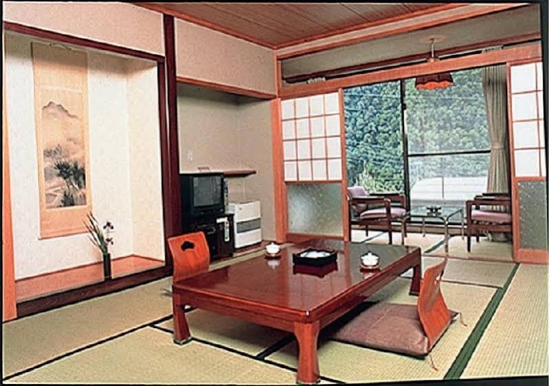 Nikko Green Hotel Natsukashiya Fuwari Kültér fotó